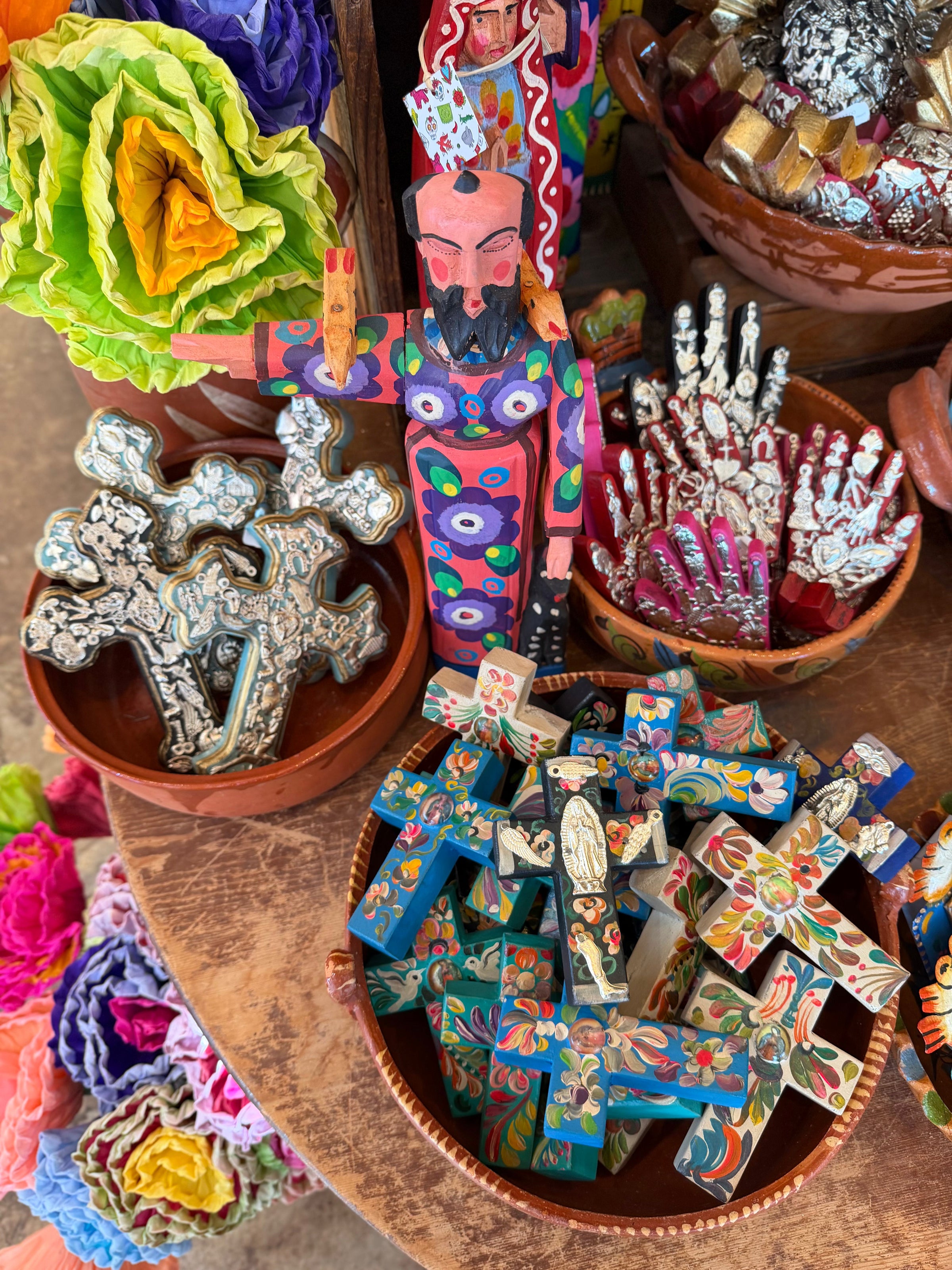 Traditional Mexican inspired folk art pieces sold at Artelexia