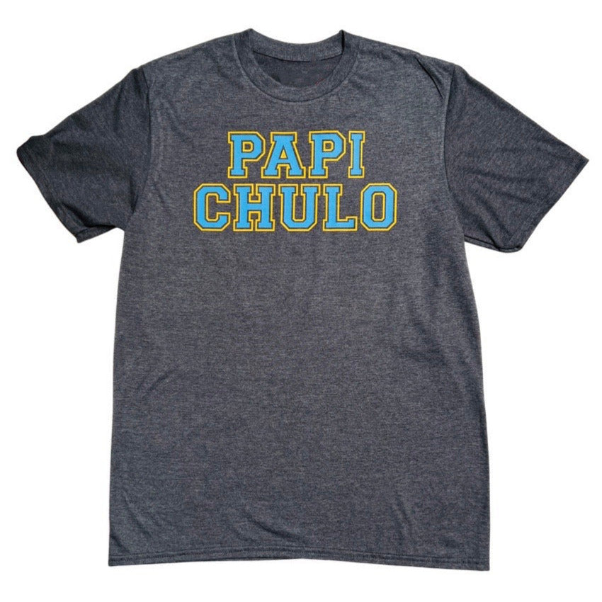 Men's gray, "Papi Chulo" phrase t-shirt with blue and yellow detail.